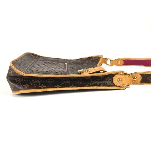 LOUIS VUITTON M95172 MonogramPerfo Musette Bag Crossbody Shoulder Bag - Picture 4 of 16
